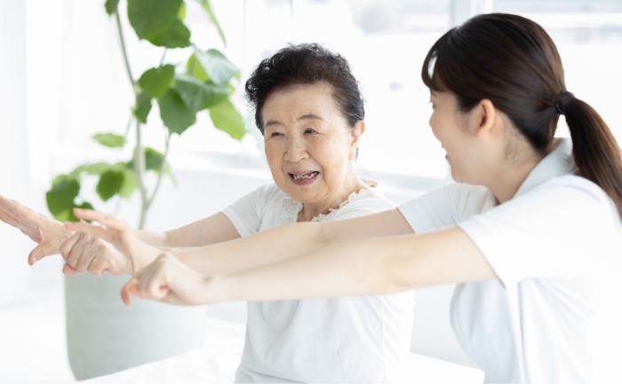 運動する女性