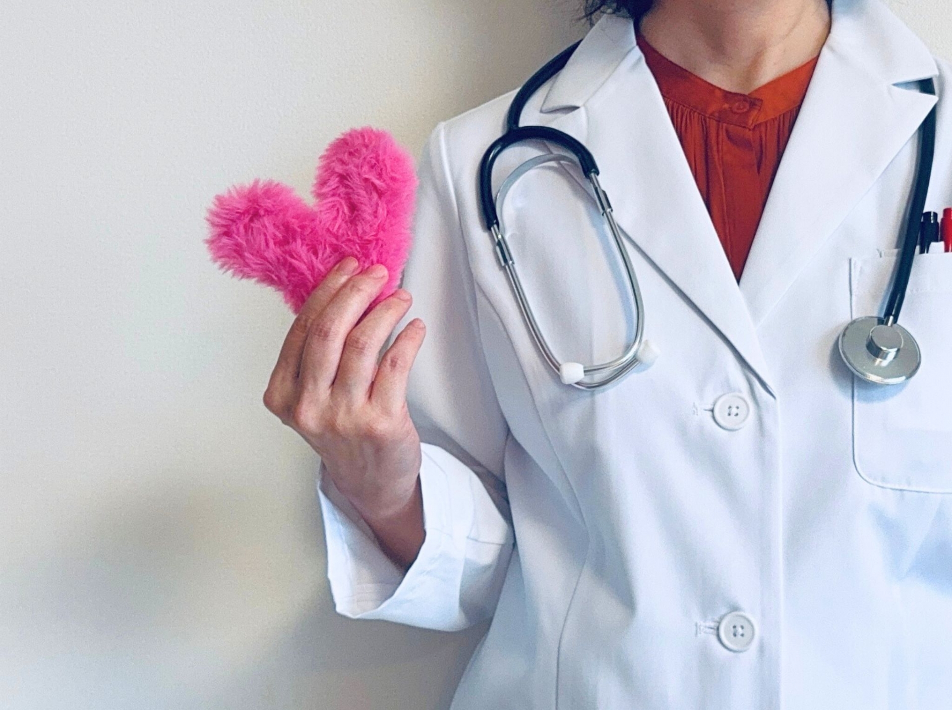 緩和ケア・ホスピス（ハートも持った女医）